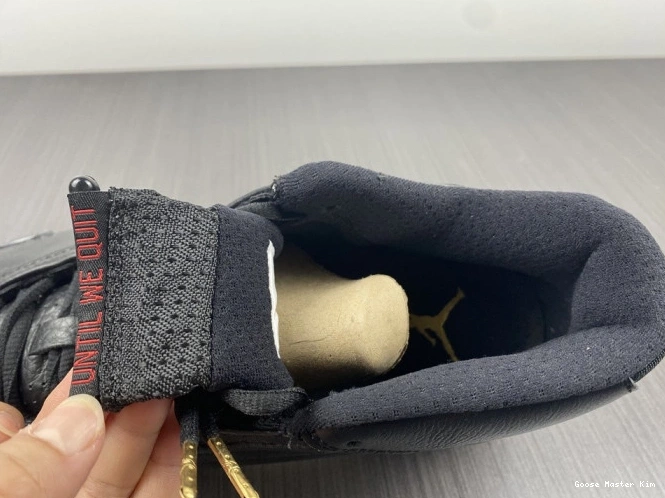 Air Moments' 487471-022 Retro 'Defining Jordan 14 0608